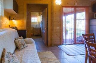 Комплексы для отдыха с коттеджами/бунгало Tehumardi Camping Сальме Дом для отпуска-2