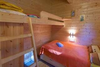 Комплексы для отдыха с коттеджами/бунгало Tehumardi Camping Сальме Дом для отпуска-6